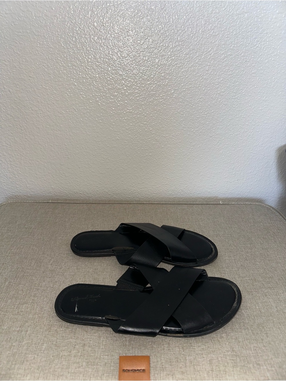Universal Thread Black Crisscross Slide Sandals